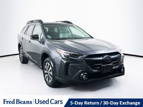 Used 2024 Subaru Outback Premium image 1