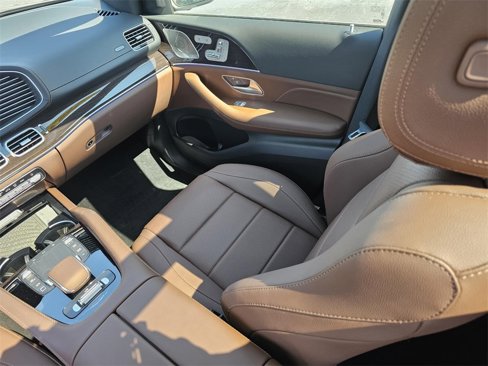 Certified 2025 Mercedes-Benz GLS 450 4MATIC image 30