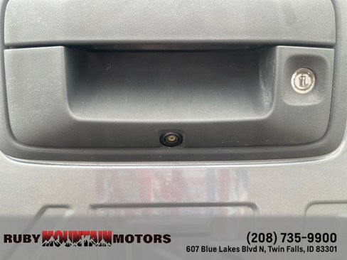 Used 2022 Chevrolet Colorado LT w/ Fleet Safety Package image 12