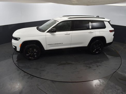 New 2025 Jeep Grand Cherokee L Altitude image 34