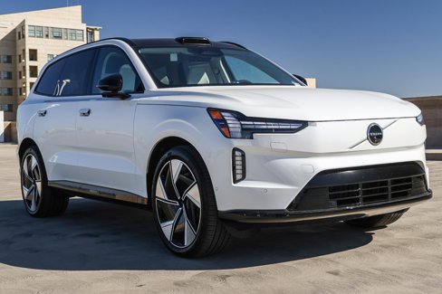 New 2025 Volvo EX90 Ultra image 3