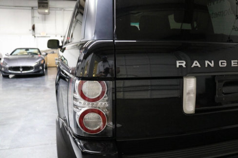 Used 2010 Land Rover Range Rover HSE LUX image 8