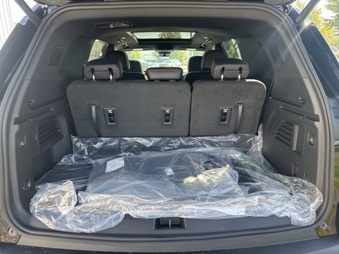 New 2026 Chevrolet Traverse Z71 w/ Driver Confidence Package image 18