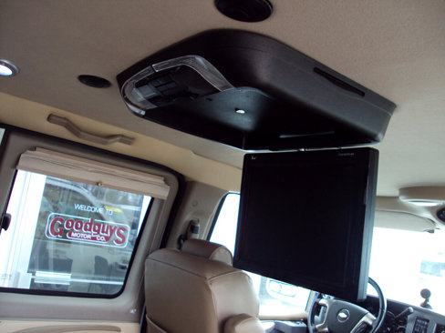 Used 2014 Chevrolet Express 1500 AWD image 16