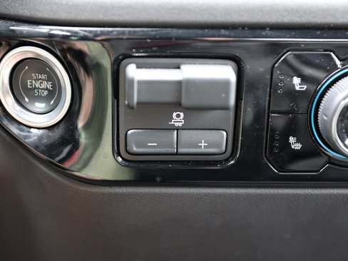 Certified 2025 Chevrolet Silverado 1500 LT image 31
