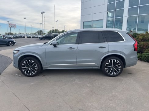 Used 2025 Volvo XC90 B5 Plus image 2