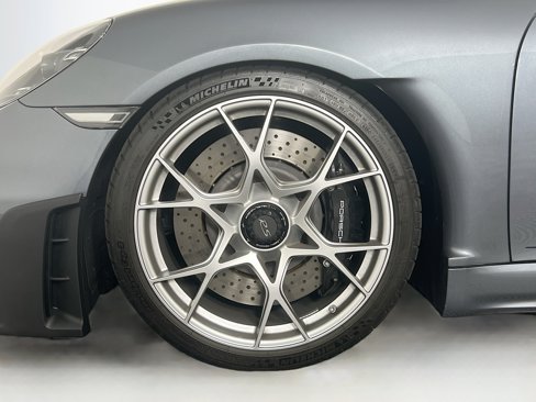 Certified 2025 Porsche 718 Boxster Spyder RS image 28