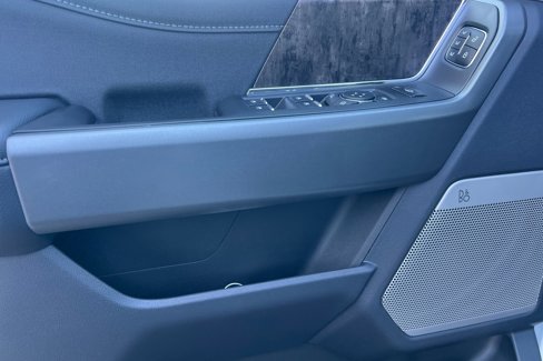 New 2025 Ford F250 Lariat w/ Tremor Off-Road Package image 10