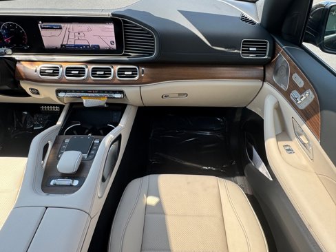 New 2026 Mercedes-Benz GLS 450 4MATIC image 17