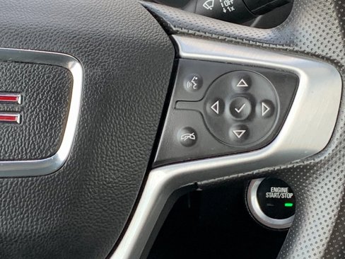 Used 2024 GMC Terrain SLE image 13