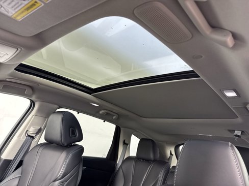 Certified 2025 Acura MDX w/ Technology Package image 18