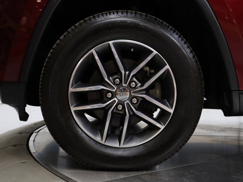 Used 2018 Jeep Grand Cherokee Limited image 33