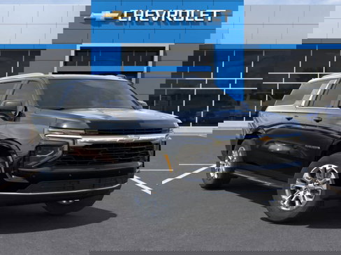 New 2025 Chevrolet Suburban LS image 7