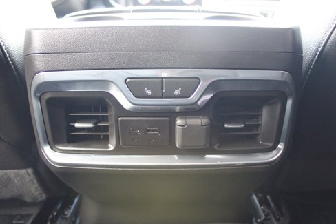 Used 2022 GMC Sierra 3500 Denali w/ Denali Ultimate Package image 21