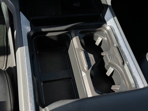 Used 2025 Ford F250 Lariat w/ Chrome Package image 20