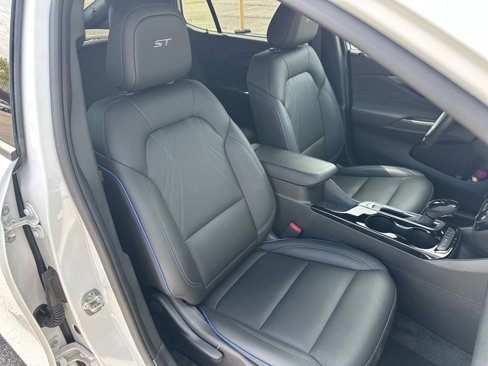 Used 2025 Buick Envista Sport Touring image 34