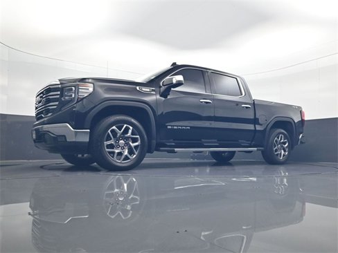 Used 2023 GMC Sierra 1500 SLT w/ SLT Premium Package image 21