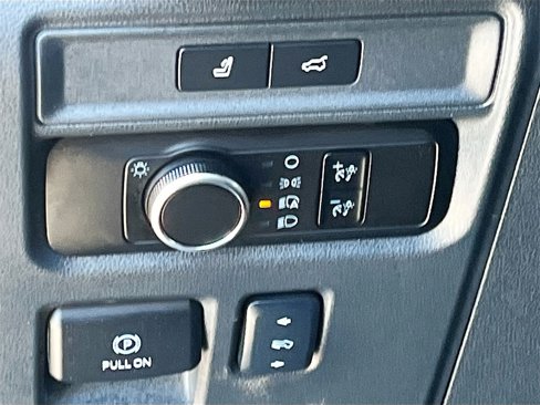 Used 2024 Ford Expedition Max XLT image 10