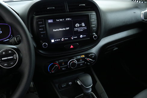 Used 2023 Kia Soul LX w/ LX Technology Package image 16