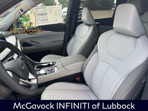 New 2026 INFINITI QX60 Luxe w/ Family Package image 9