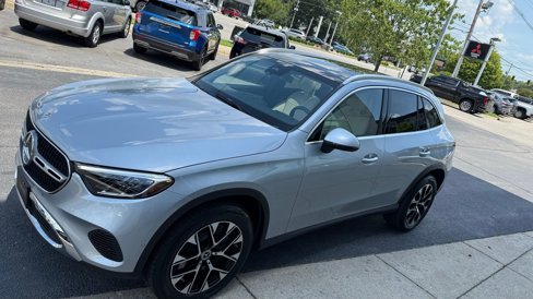 Used 2025 Mercedes-Benz GLC 350e 4MATIC image 8