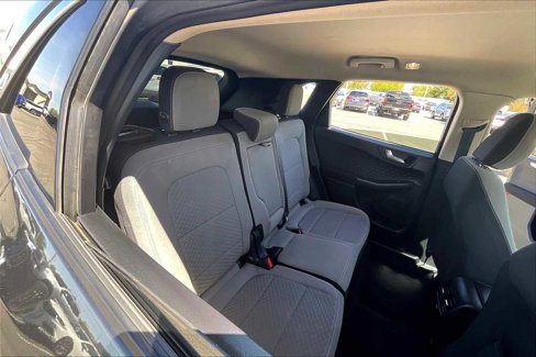 Used 2020 Ford Escape SE image 28