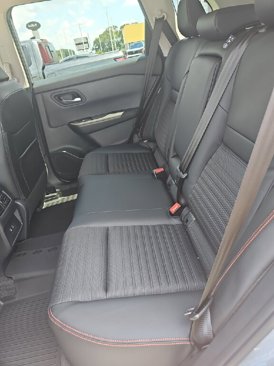 New 2026 Nissan Rogue SV image 5