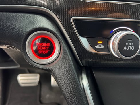 Used 2018 Honda Accord Sport image 30