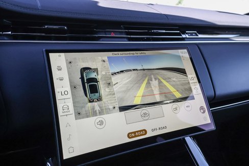 New 2025 Land Rover Range Rover Sport SE image 23