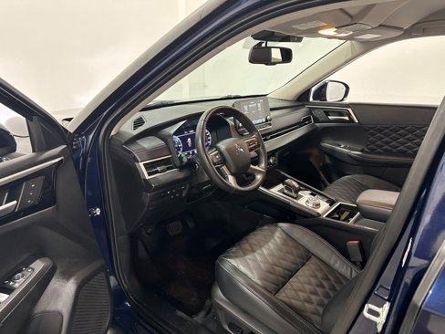 Used 2023 Mitsubishi Outlander SEL image 17