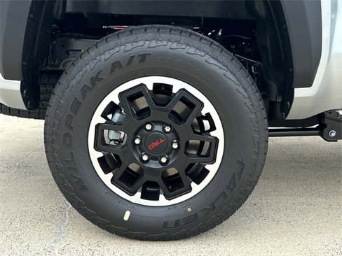 New 2025 Toyota Tacoma TRD Off-Road image 7