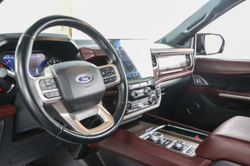 Used 2023 Ford Expedition Limited image 24