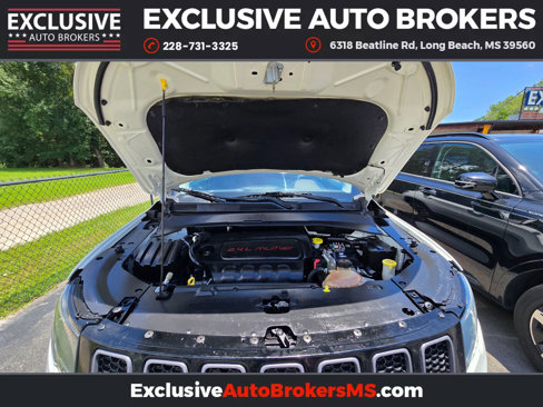 Used 2019 Jeep Compass Trailhawk image 14