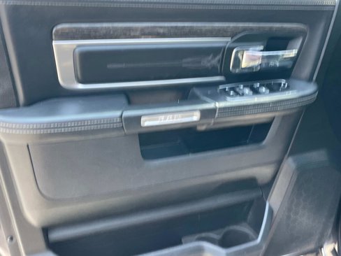 Used 2018 RAM 1500 Limited image 19