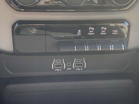 New 2025 RAM 1500 Big Horn image 21
