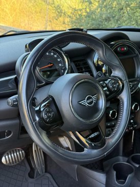 Used 2019 MINI Cooper S w/ Premium Package image 43