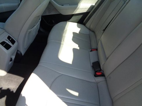 Used 2018 Hyundai Sonata Limited image 10