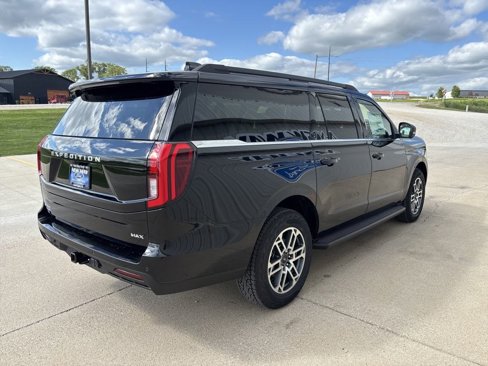 New 2025 Ford Expedition Max Active image 4