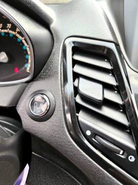 Used 2016 Ford Fiesta Titanium image 21