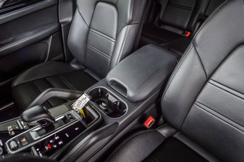 Used 2021 Porsche Cayenne image 44