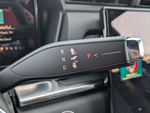 New 2025 GMC Terrain Elevation image 22