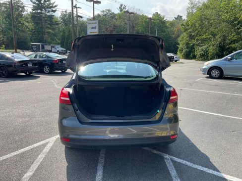 Used 2015 Ford Focus SE image 34