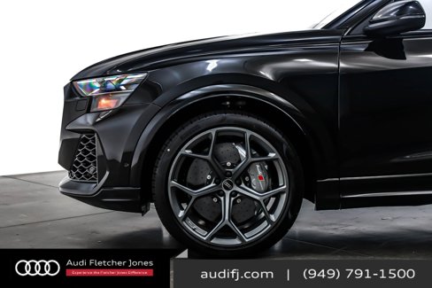 New 2025 Audi RS Q8 performance image 10