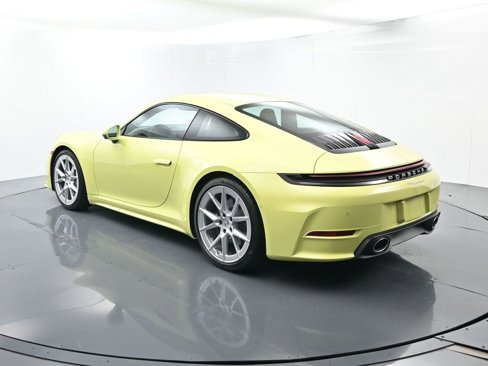 Certified 2025 Porsche 911 Carrera image 3