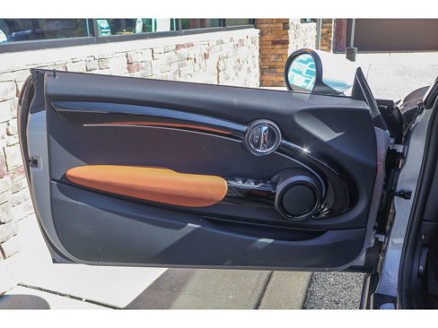 Used 2024 MINI Cooper Convertible w/ Signature Upholstery Package image 9