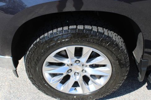 Used 2022 Chevrolet Silverado 1500 LTZ w/ Technology Package image 15