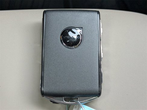 New 2026 Volvo XC90 B6 Plus w/ Protection Package Premier image 31