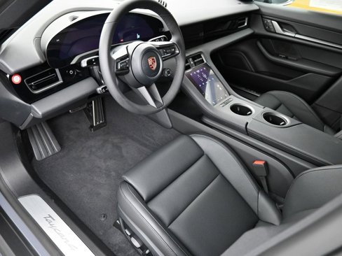 Certified 2026 Porsche Taycan image 4
