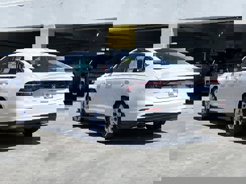New 2025 Honda Accord LX image 4