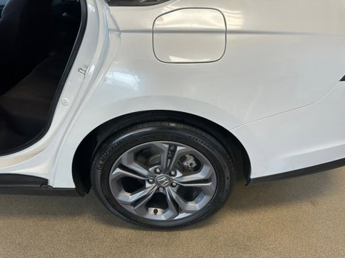 Used 2023 Honda Accord EX image 26